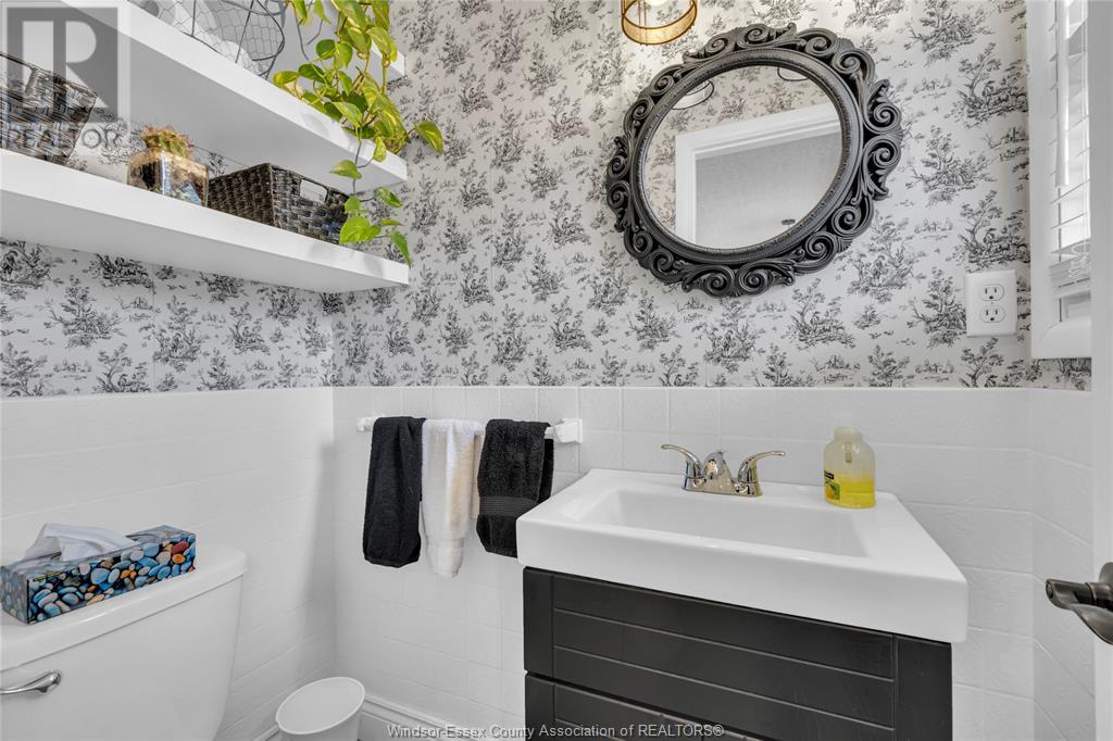 Photo 5 of 3049 Rowley Park Drive, Kingsville ON