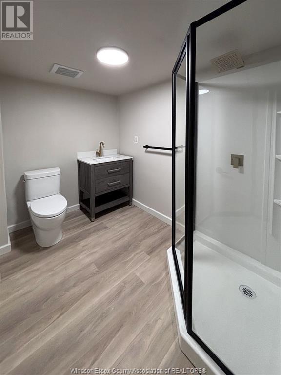 Photo 45 of 539 Hall Avenue, Windsor ON
