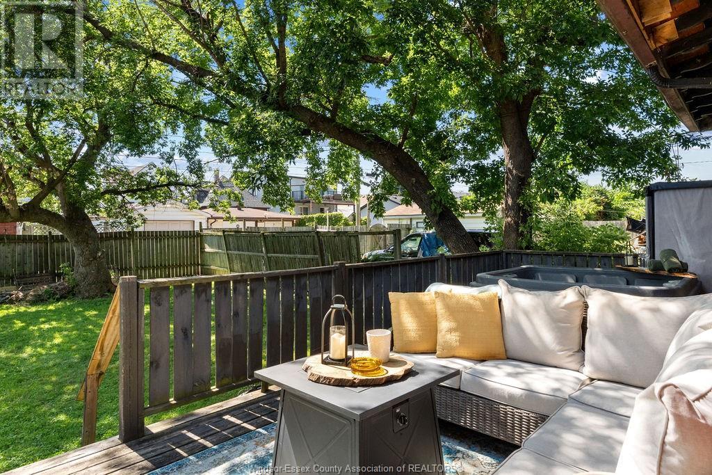 Photo 38 of 539 Hall Avenue, Windsor ON