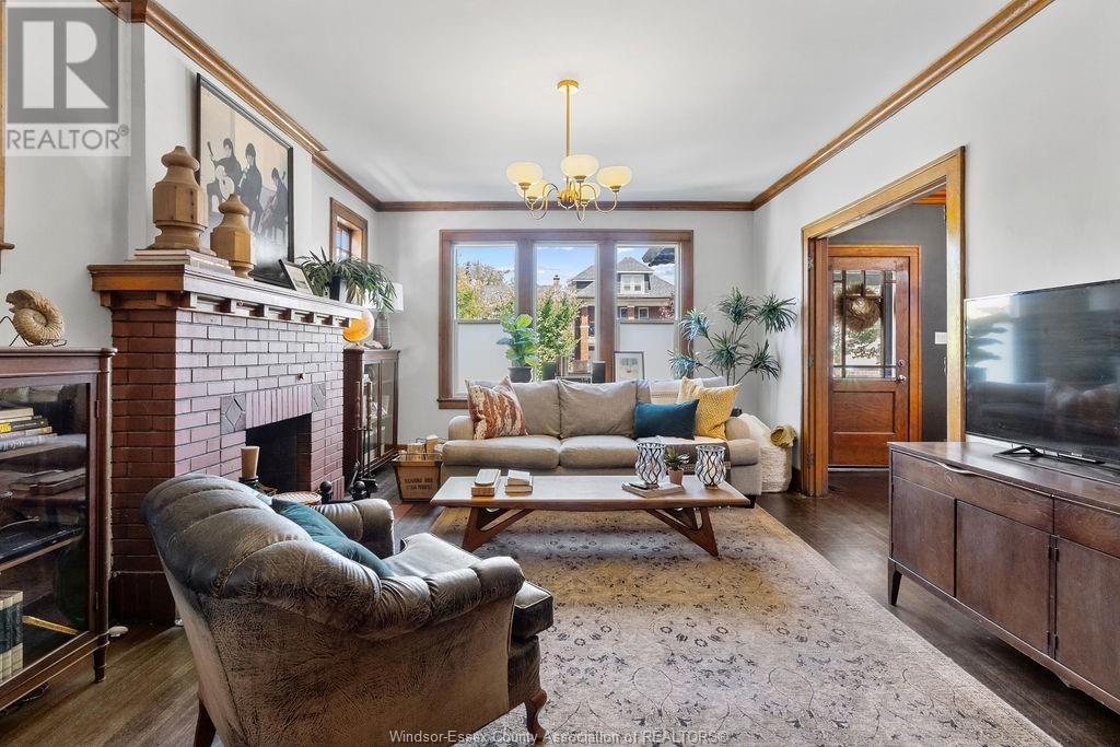 Photo 23 of 539 Hall Avenue, Windsor ON