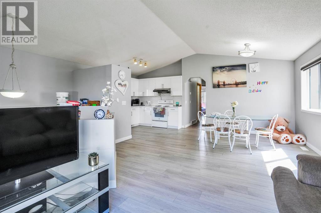 Photo 5 of 1134 Martindale Boulevard Ne, Calgary AB