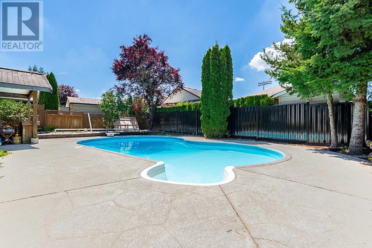 Photo 37 of 10583 245 B Street, Maple Ridge BC