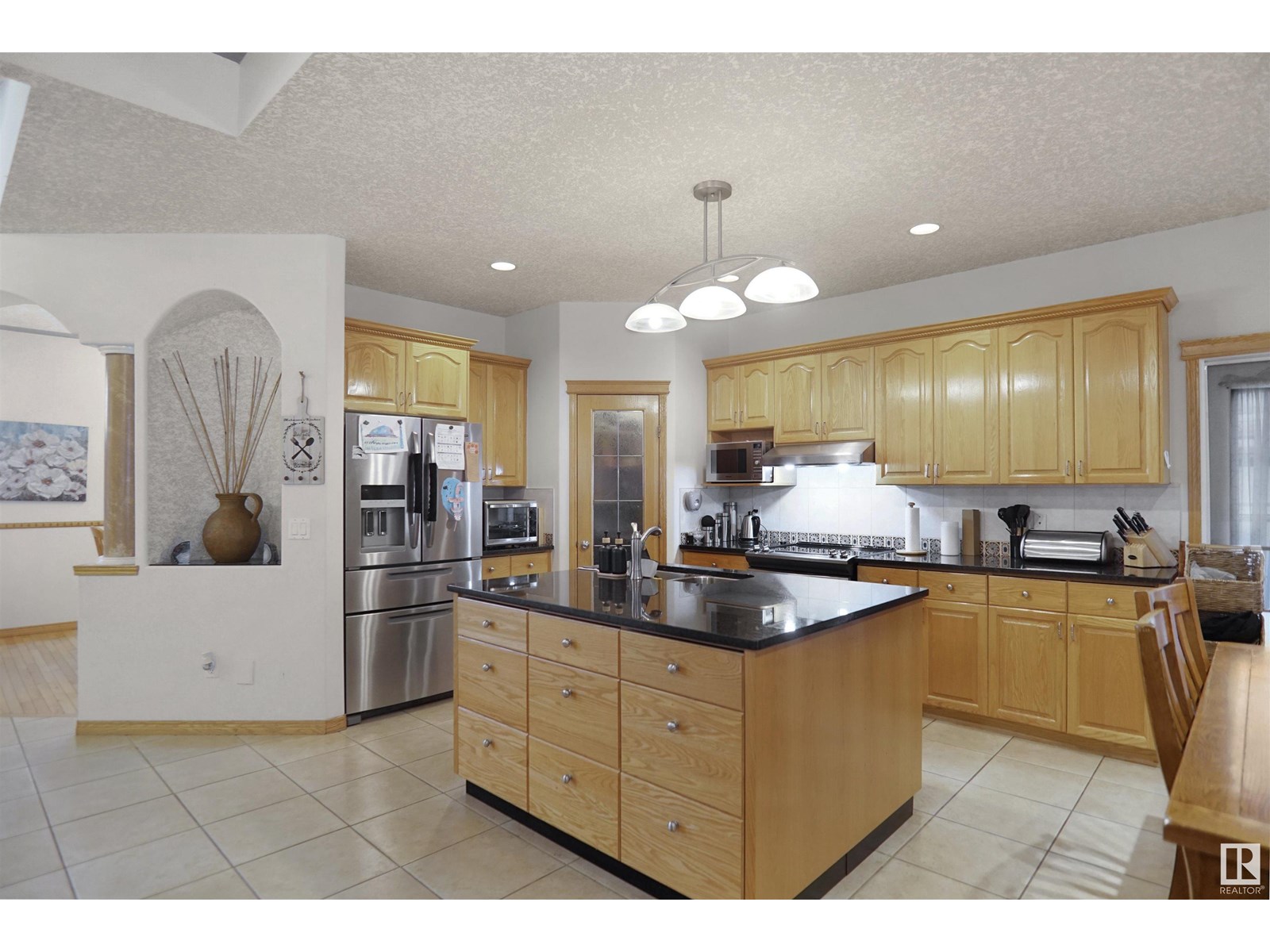 Photo 13 of 16206 70 St Nw, Edmonton AB