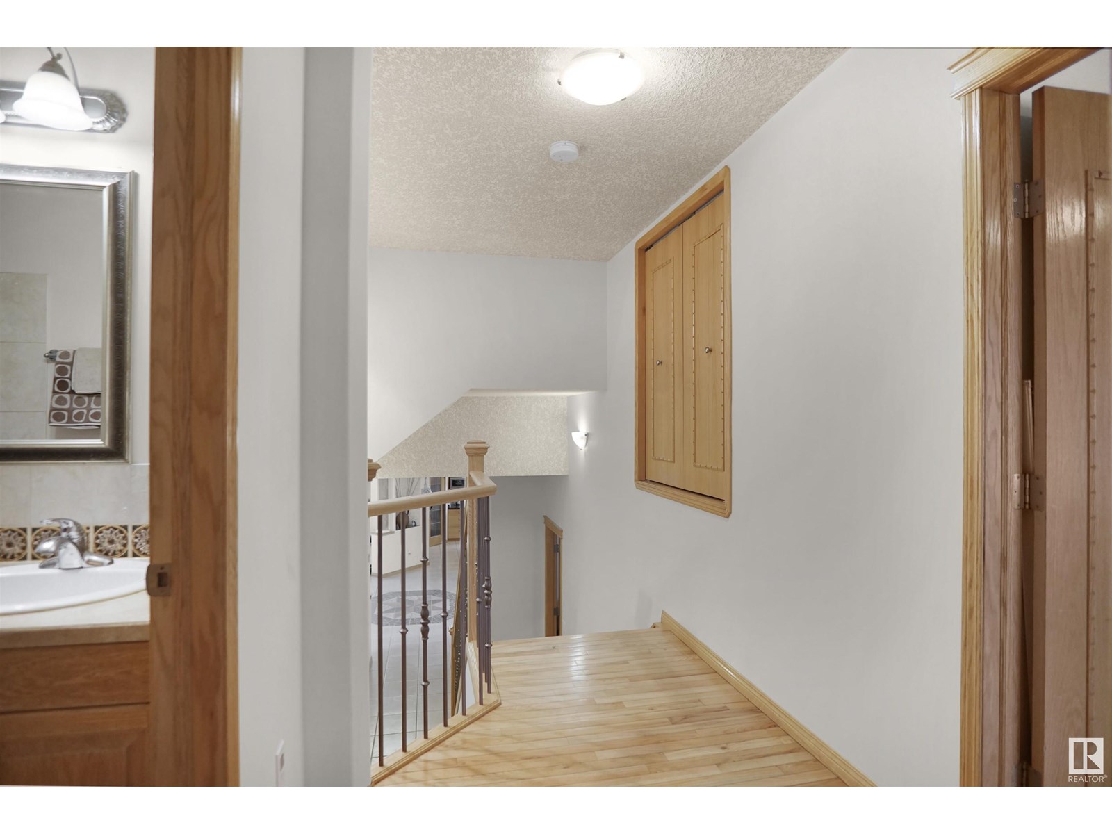 Photo 30 of 16206 70 St Nw, Edmonton AB