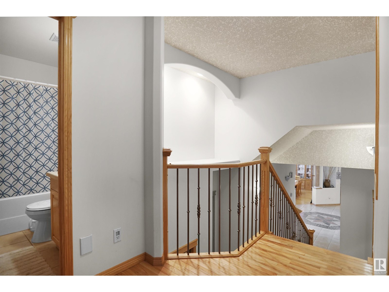 Photo 31 of 16206 70 St Nw, Edmonton AB