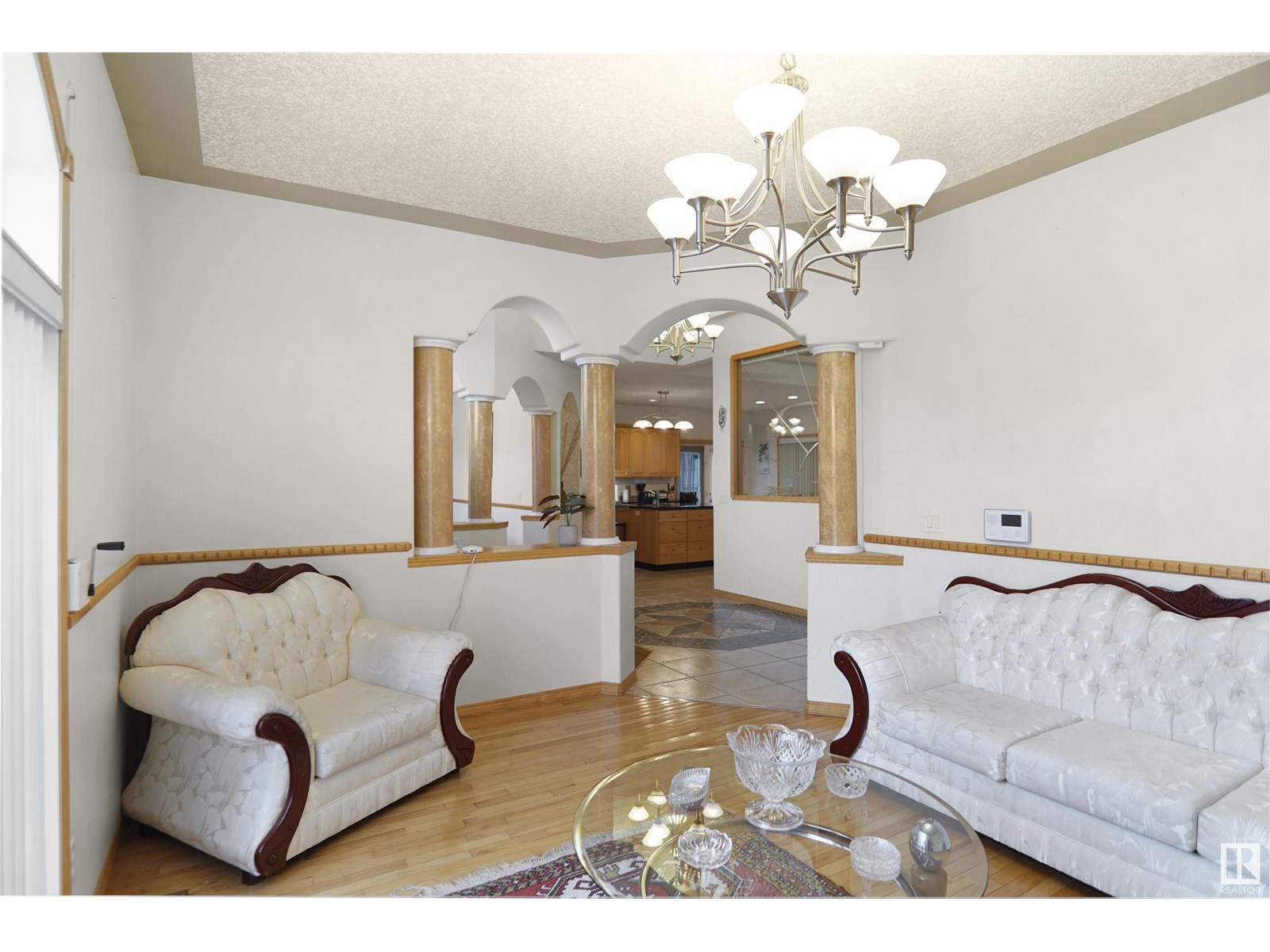 Photo 10 of 16206 70 St Nw, Edmonton AB