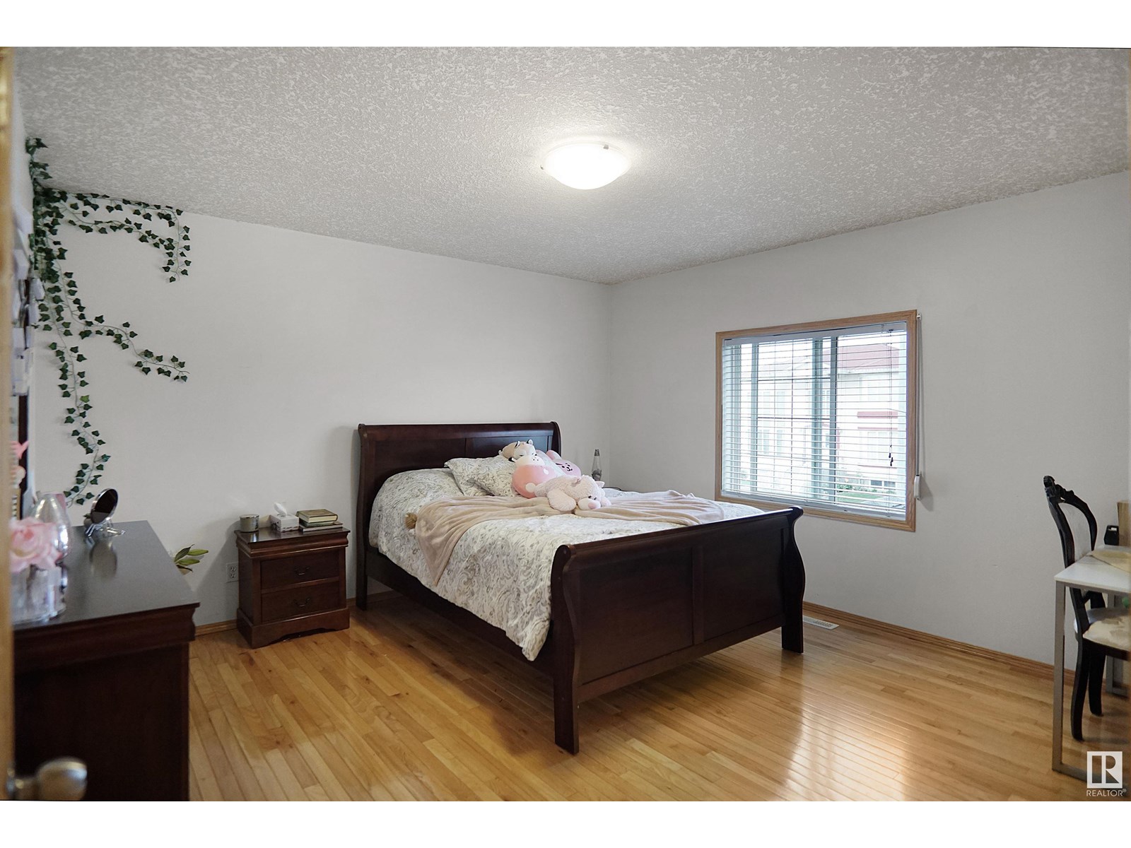 Photo 32 of 16206 70 St Nw, Edmonton AB