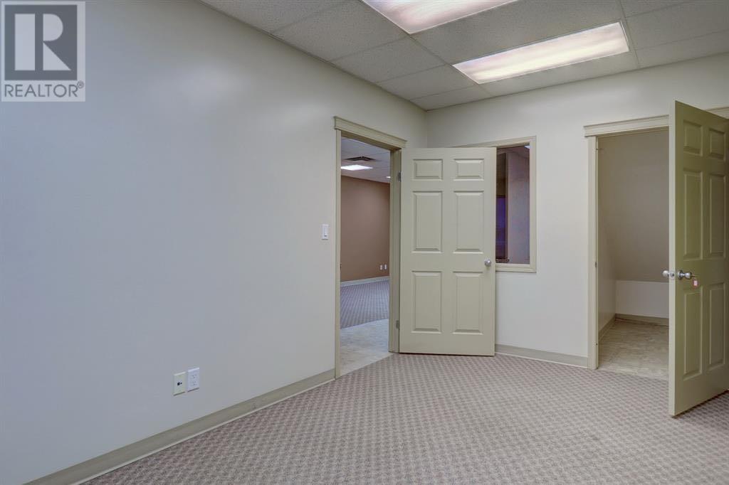 Photo 9 of 109 8715 109 Street, Grande Prairie AB
