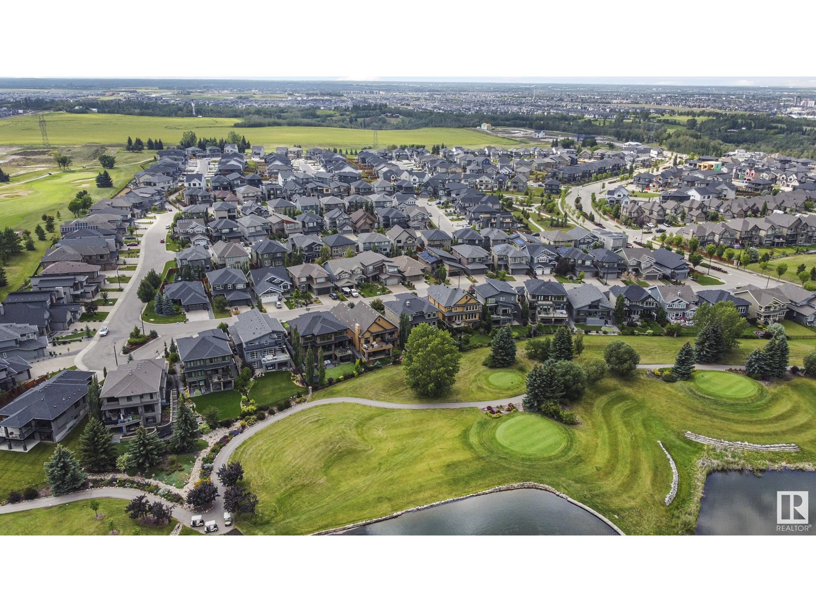 Photo 9 of 1120 Hainstock Green Gr Sw, Edmonton AB