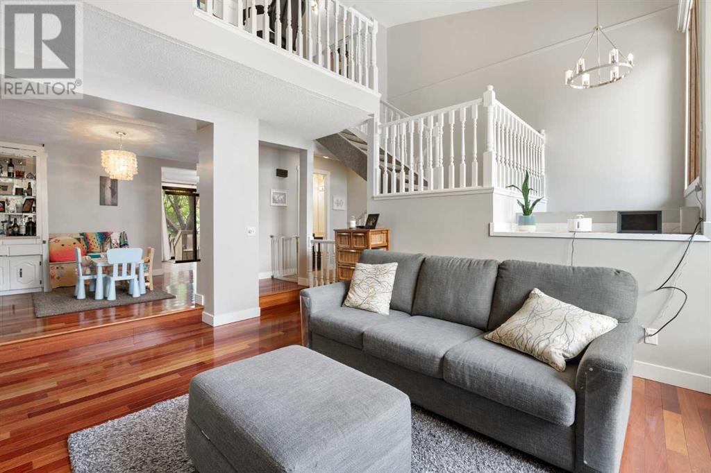 Single Family House for Sale in   Silver Springs Road NW Silver Springs Calgary 