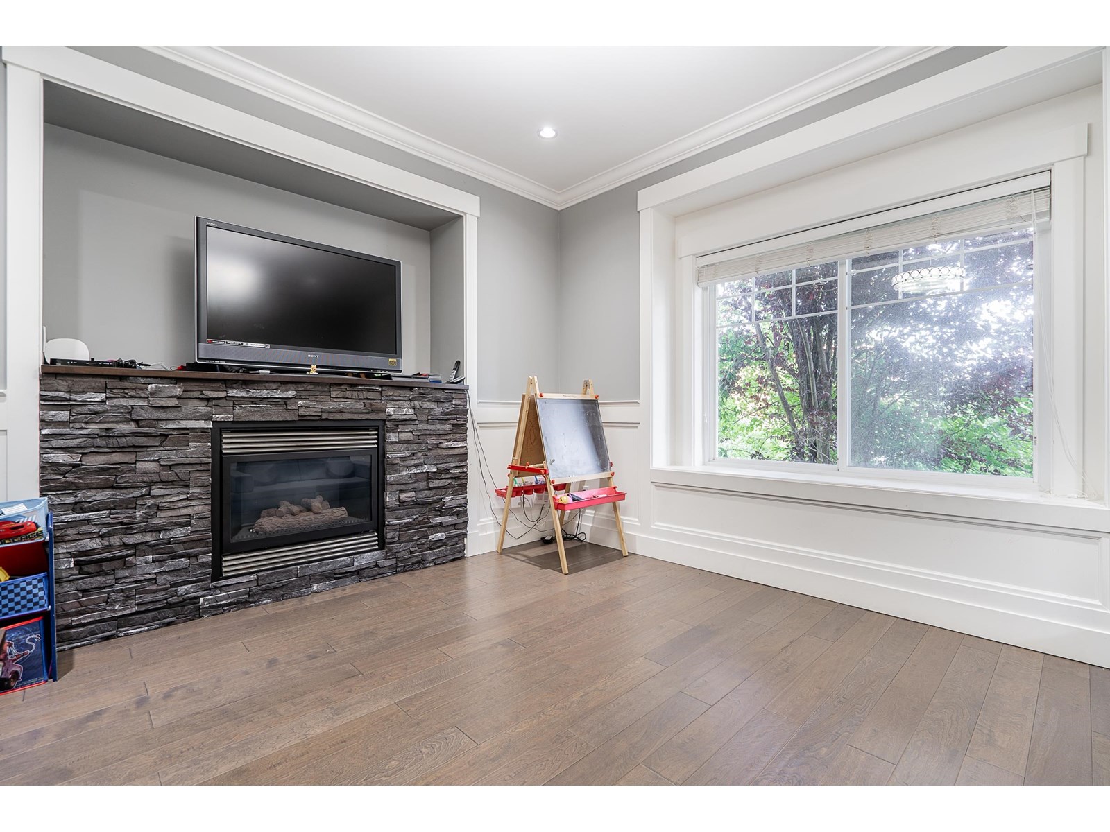 Photo 11 of 6801 206 Street, Langley BC