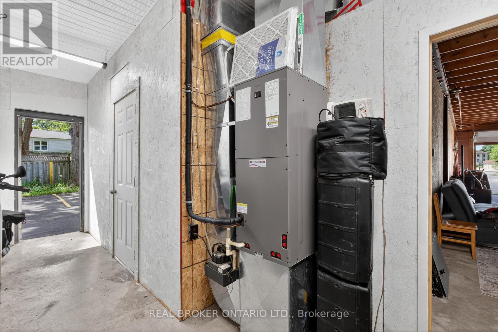 Photo 19 of 8 Westmount Drive S, Orillia ON
