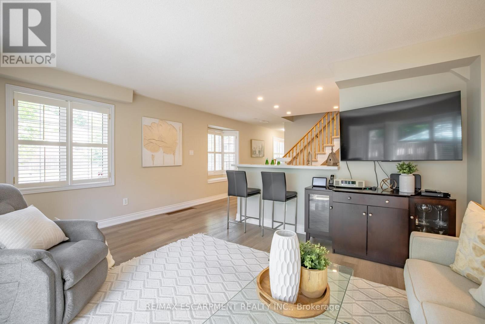 Photo 13 of 11 1050 Grand Boulevard, Oakville ON