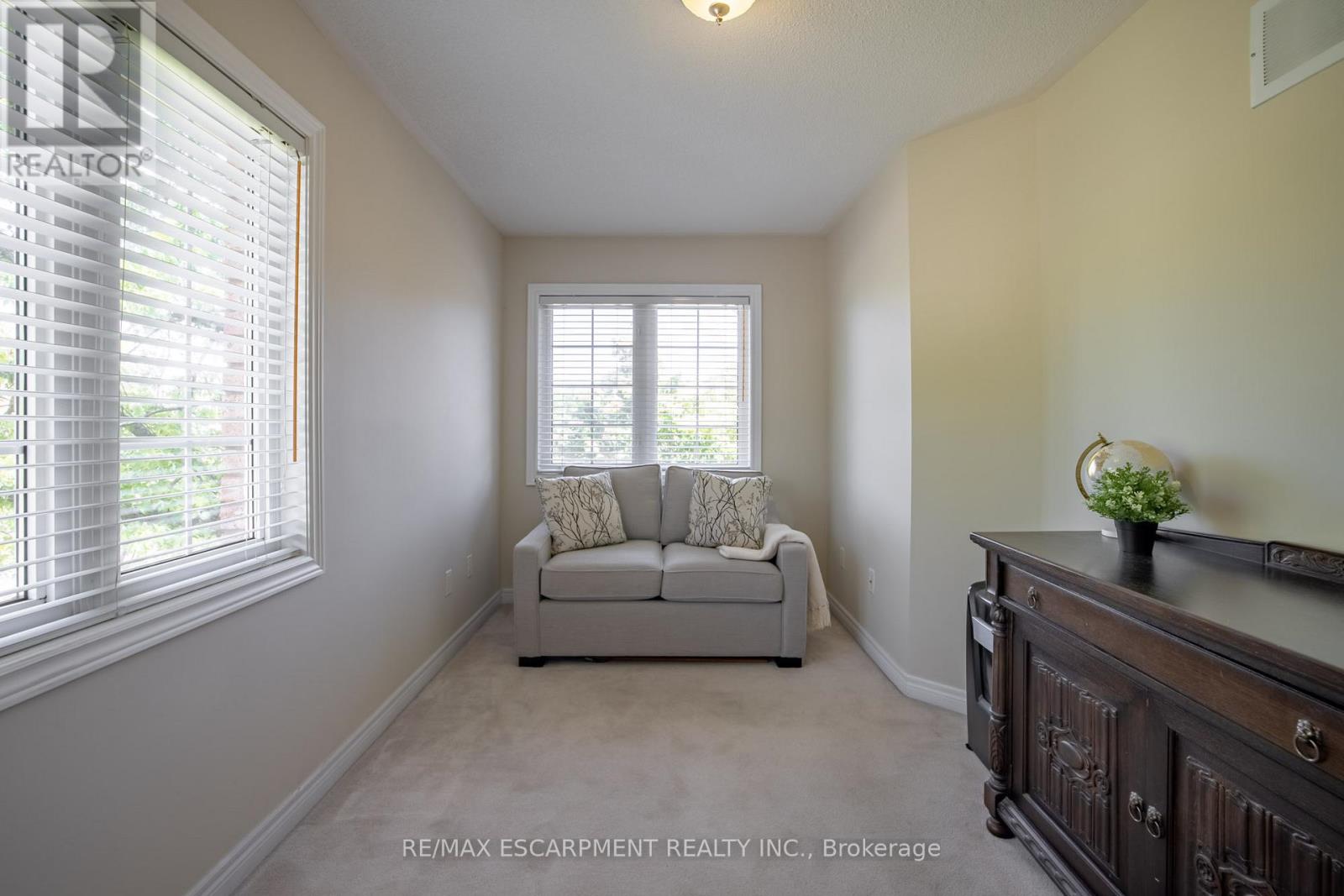 Photo 24 of 11 1050 Grand Boulevard, Oakville ON