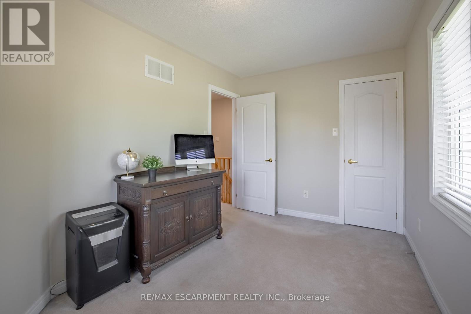 Photo 25 of 11 1050 Grand Boulevard, Oakville ON