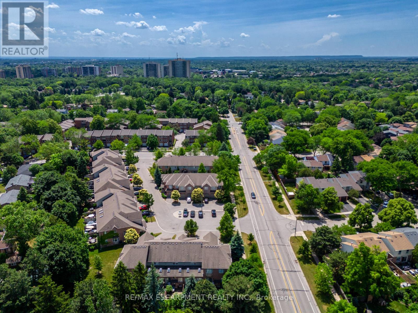 Photo 39 of 11 1050 Grand Boulevard, Oakville ON
