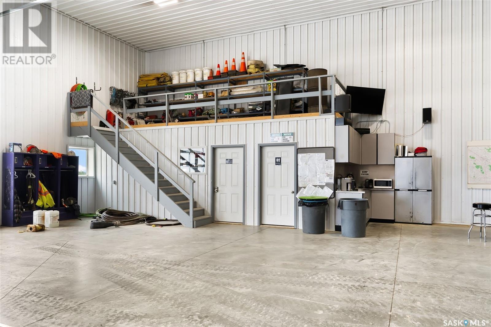 Commercial Shop - Rm of Brock No.64 — photo 8
