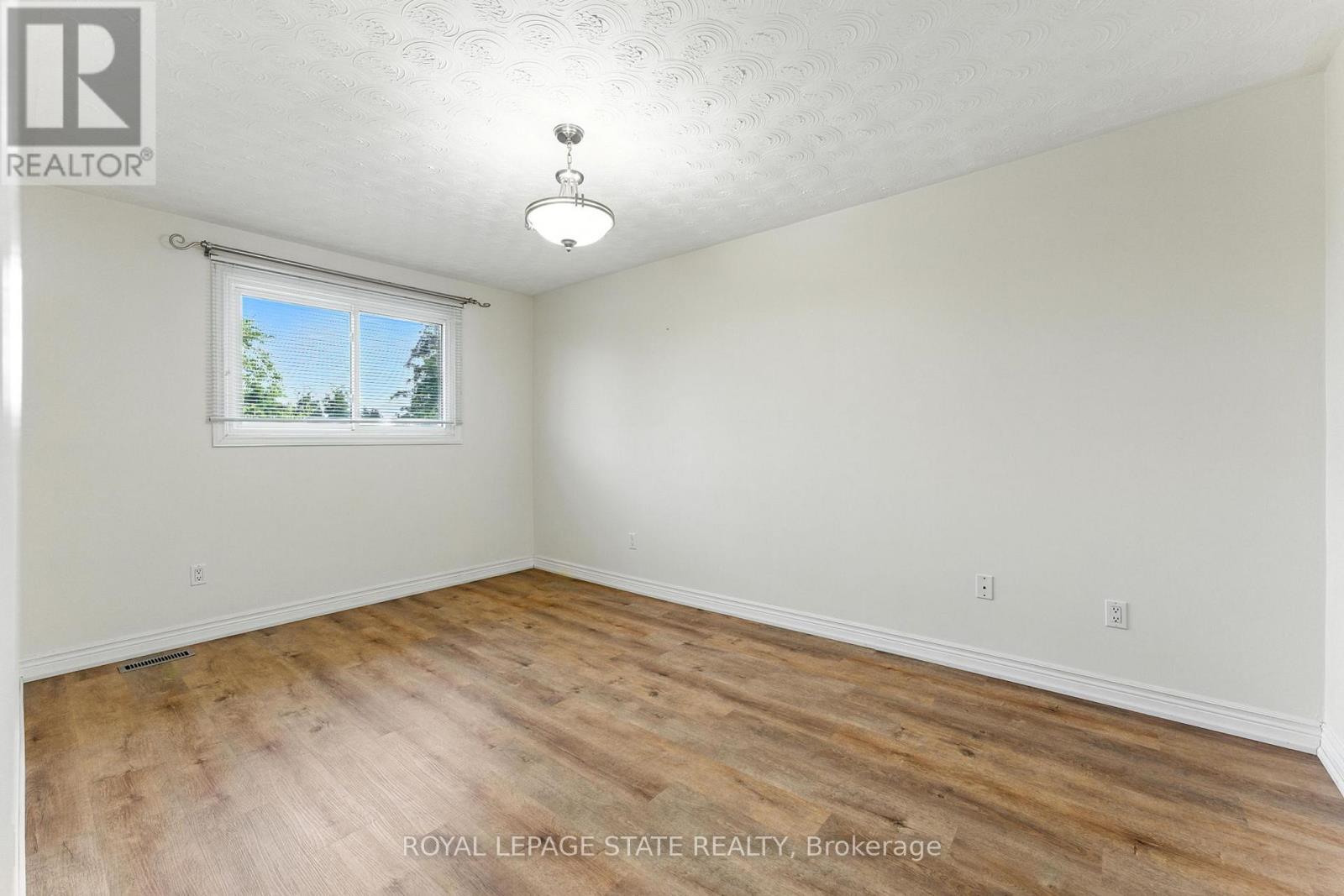 Photo 50 of 286 Lloyminn Avenue, Hamilton ON