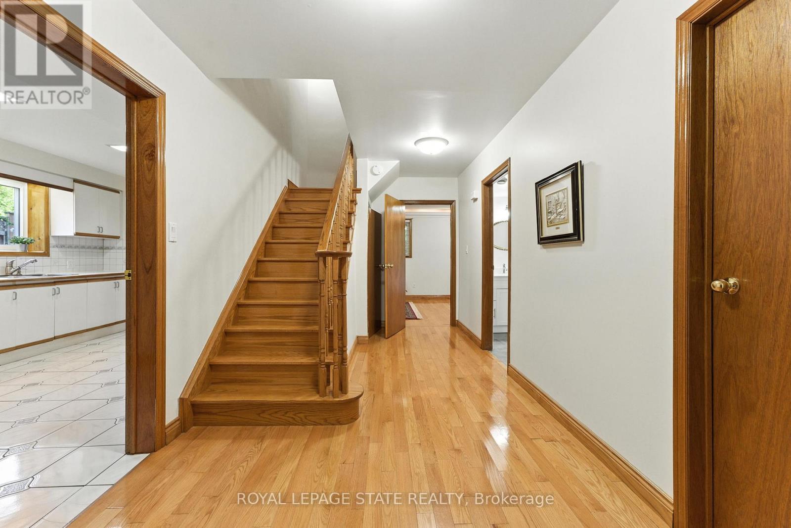 Photo 37 of 286 Lloyminn Avenue, Hamilton ON
