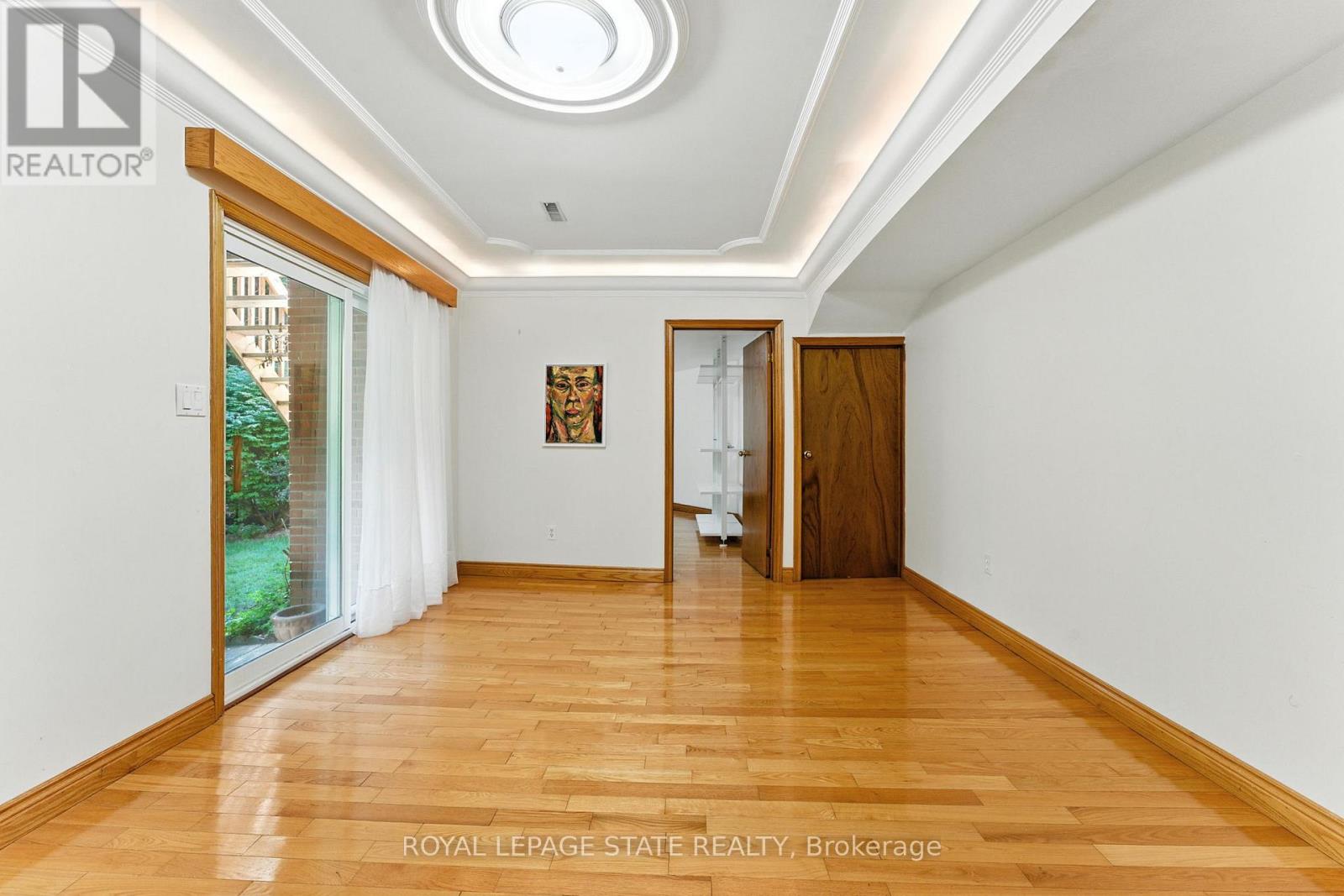 Photo 36 of 286 Lloyminn Avenue, Hamilton ON