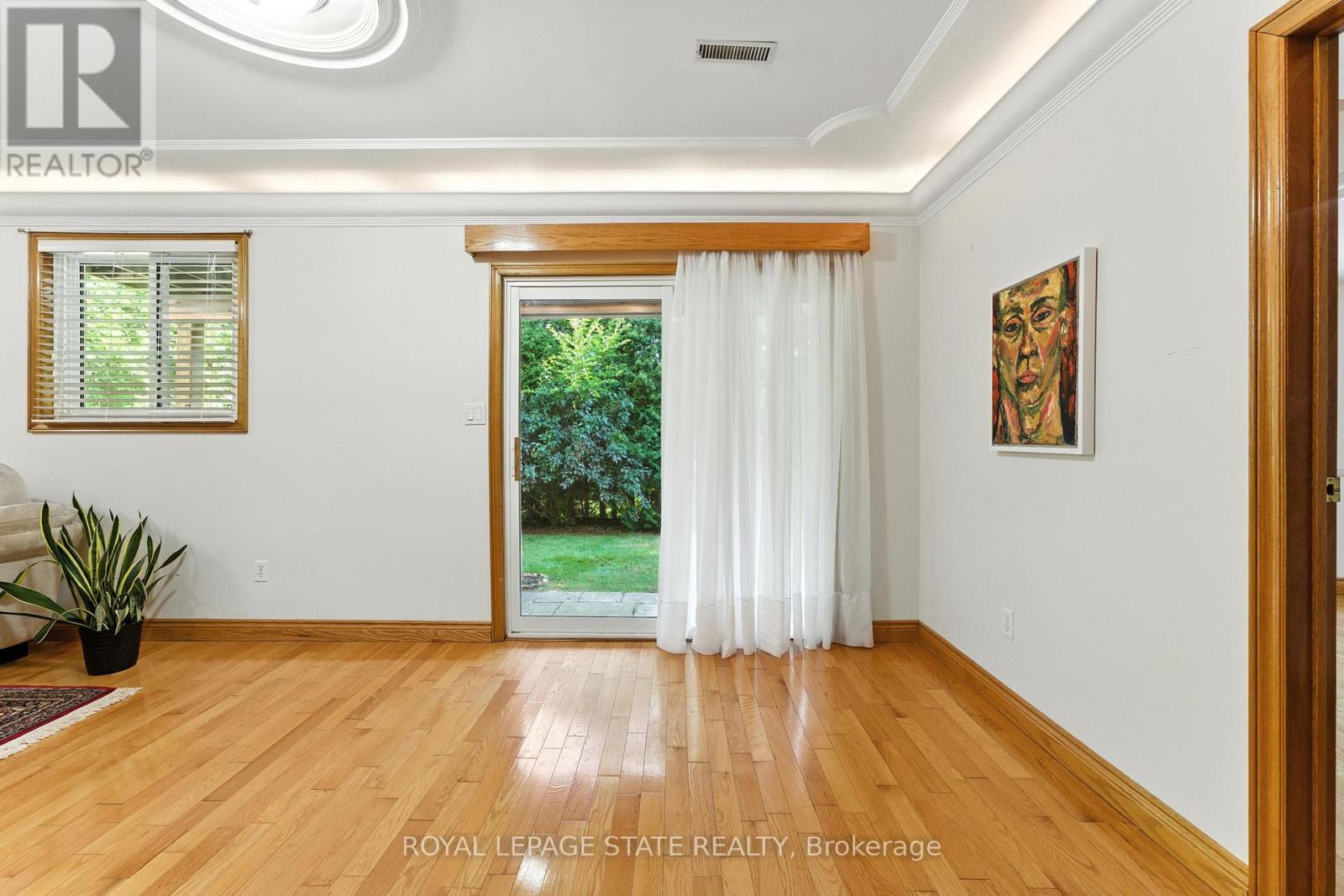 Photo 24 of 286 Lloyminn Avenue, Hamilton ON