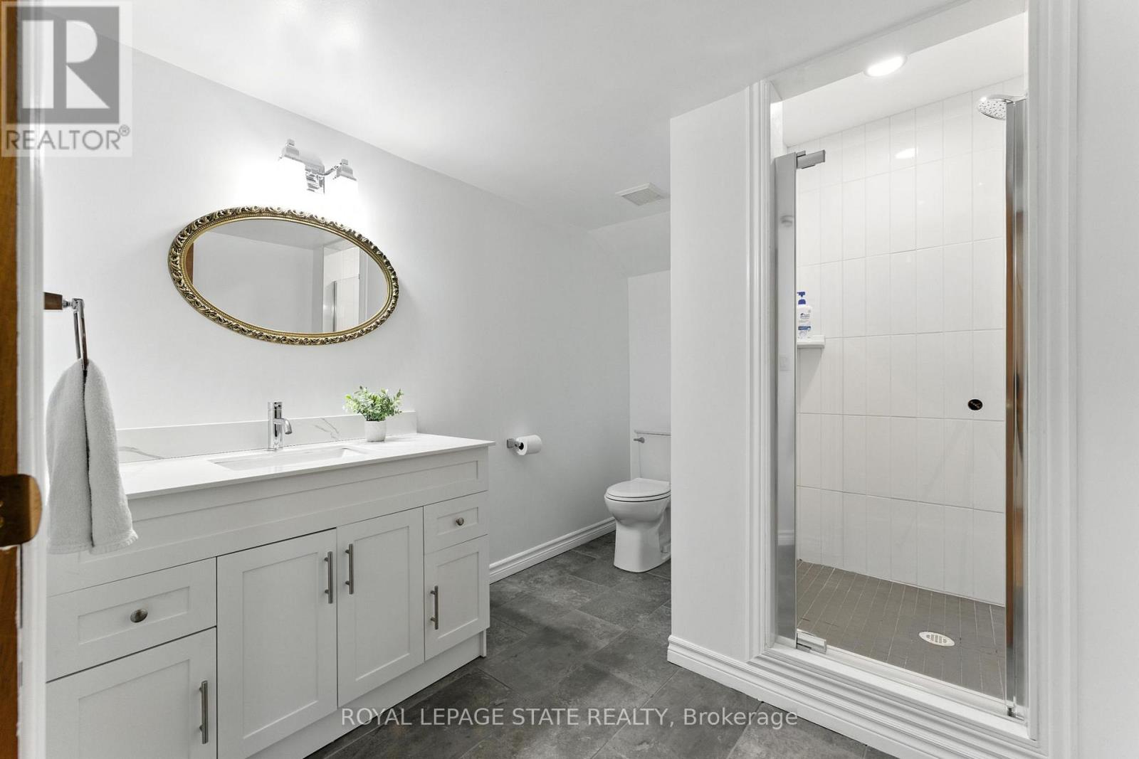 Photo 39 of 286 Lloyminn Avenue, Hamilton ON