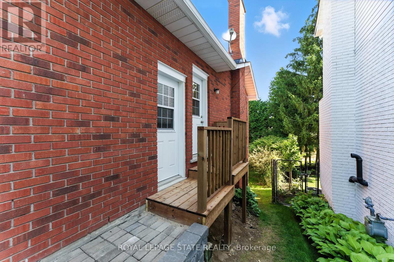 Photo 31 of 286 Lloyminn Avenue, Hamilton ON