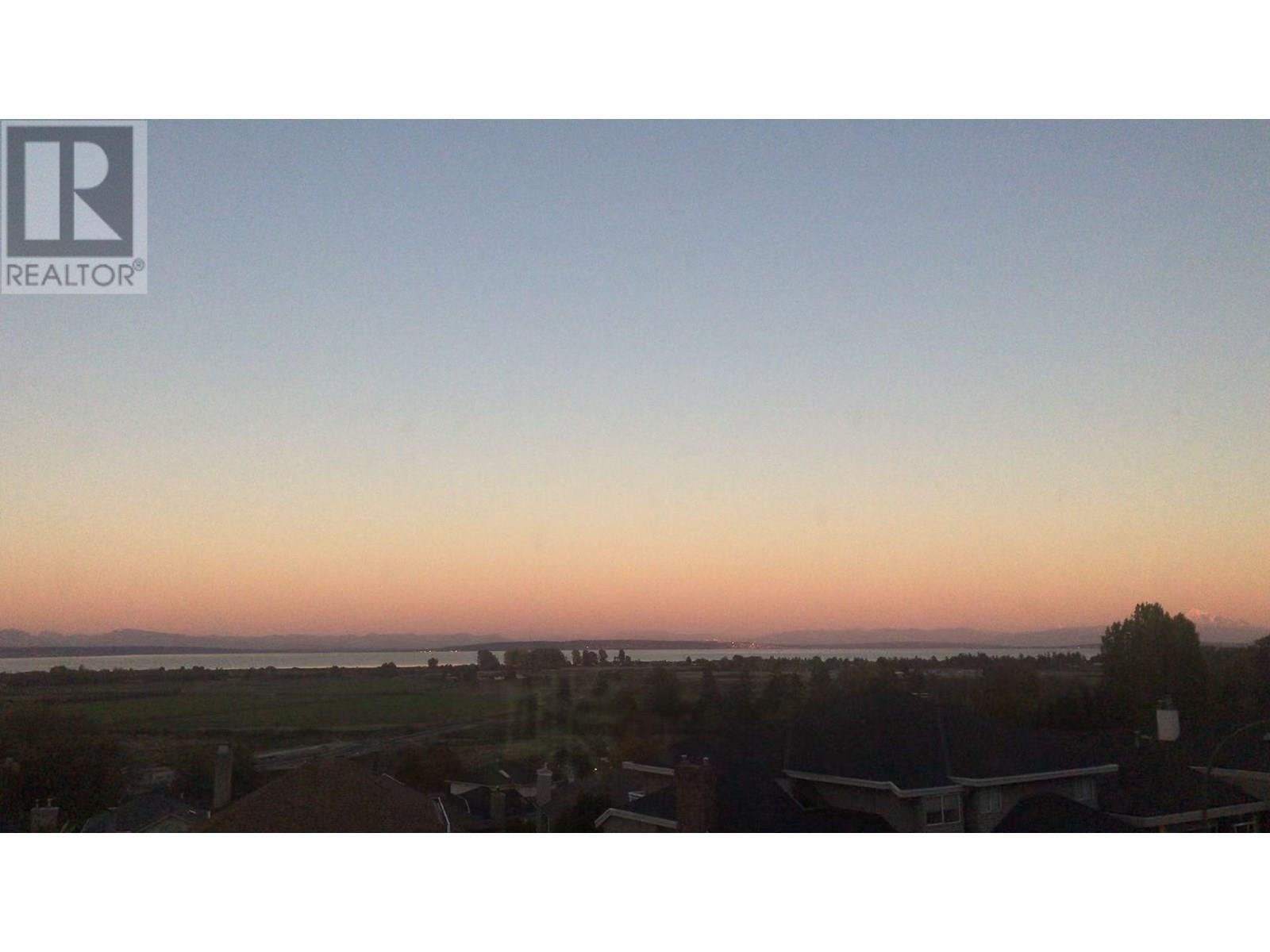 Photo 2 of 314 Rosehill Wynd, Delta BC