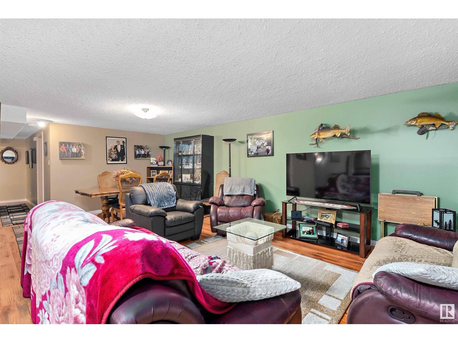Photo 35 of 5611 142 Av Nw, Edmonton AB