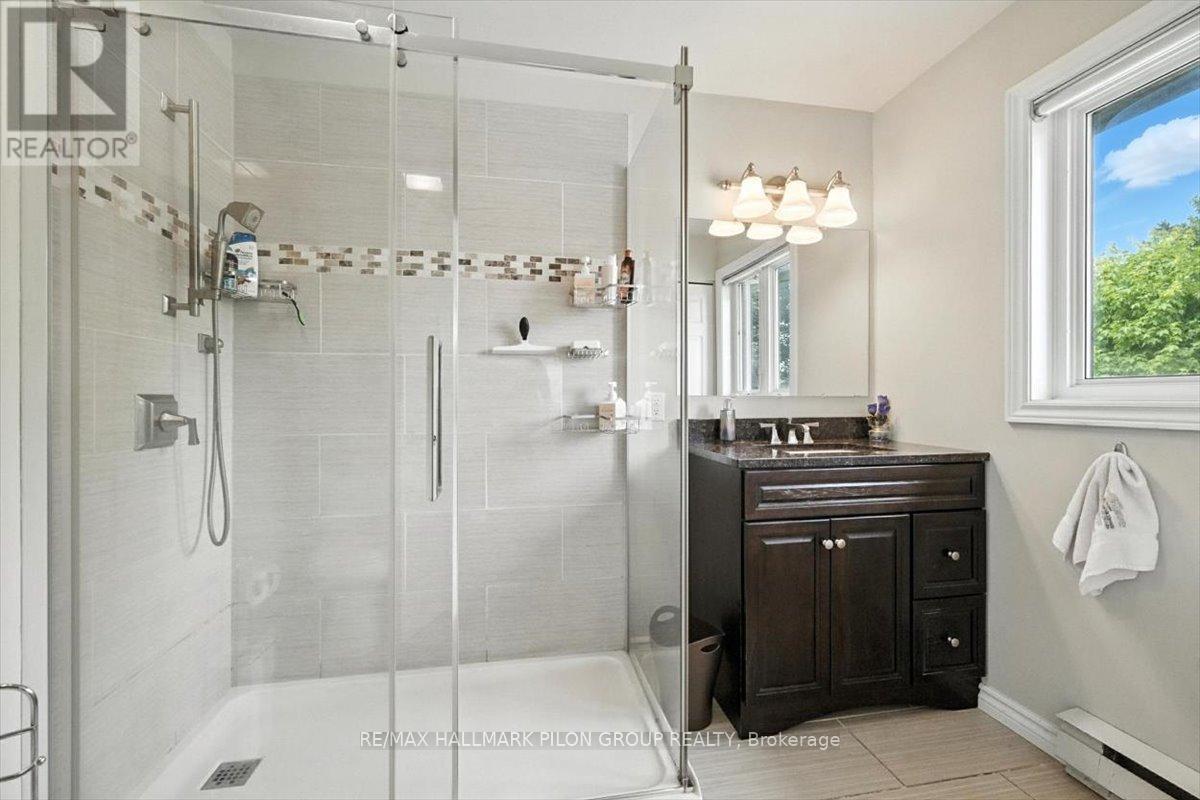 Photo 24 of 3351 Chilliwack Way, Ottawa ON