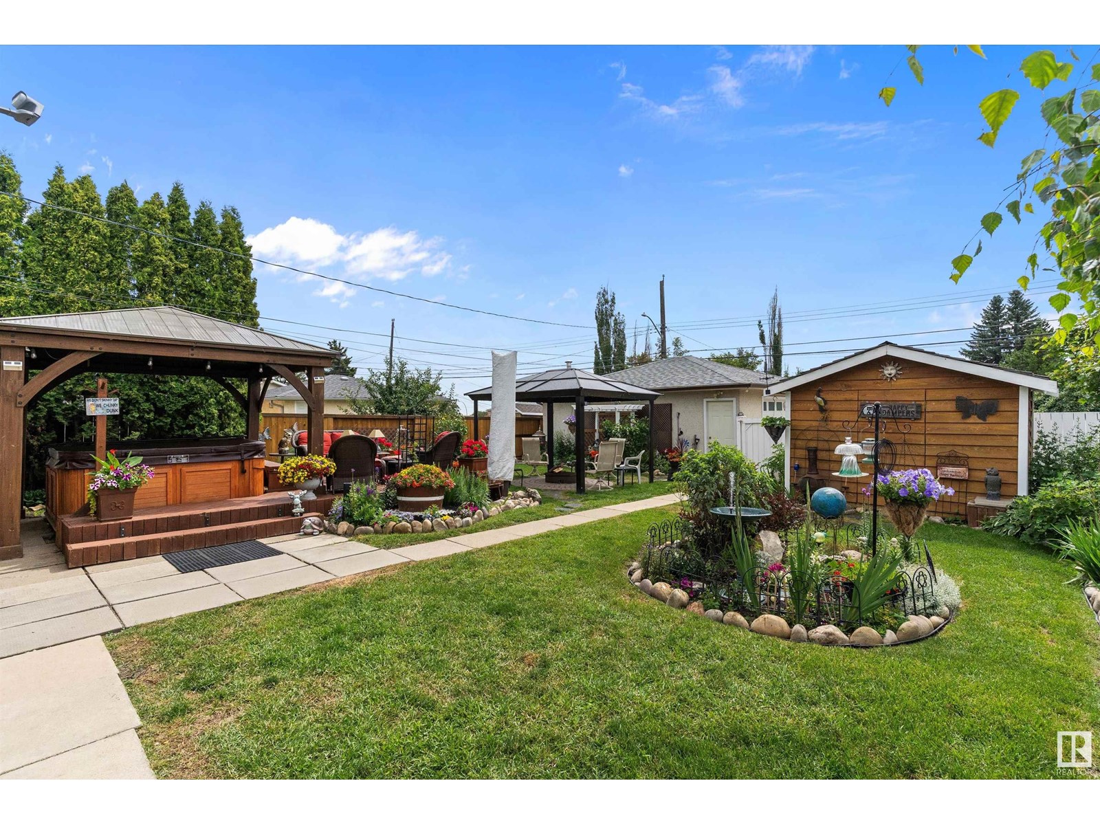Photo 33 of 5611 142 Av Nw, Edmonton AB
