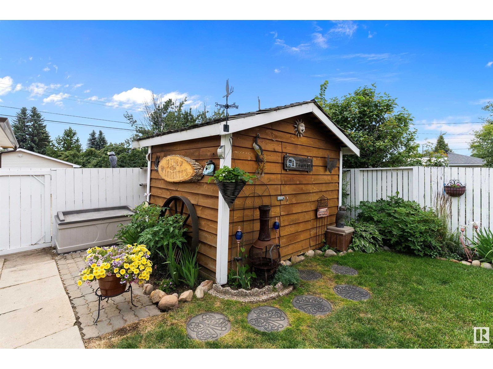 Photo 31 of 5611 142 Av Nw, Edmonton AB