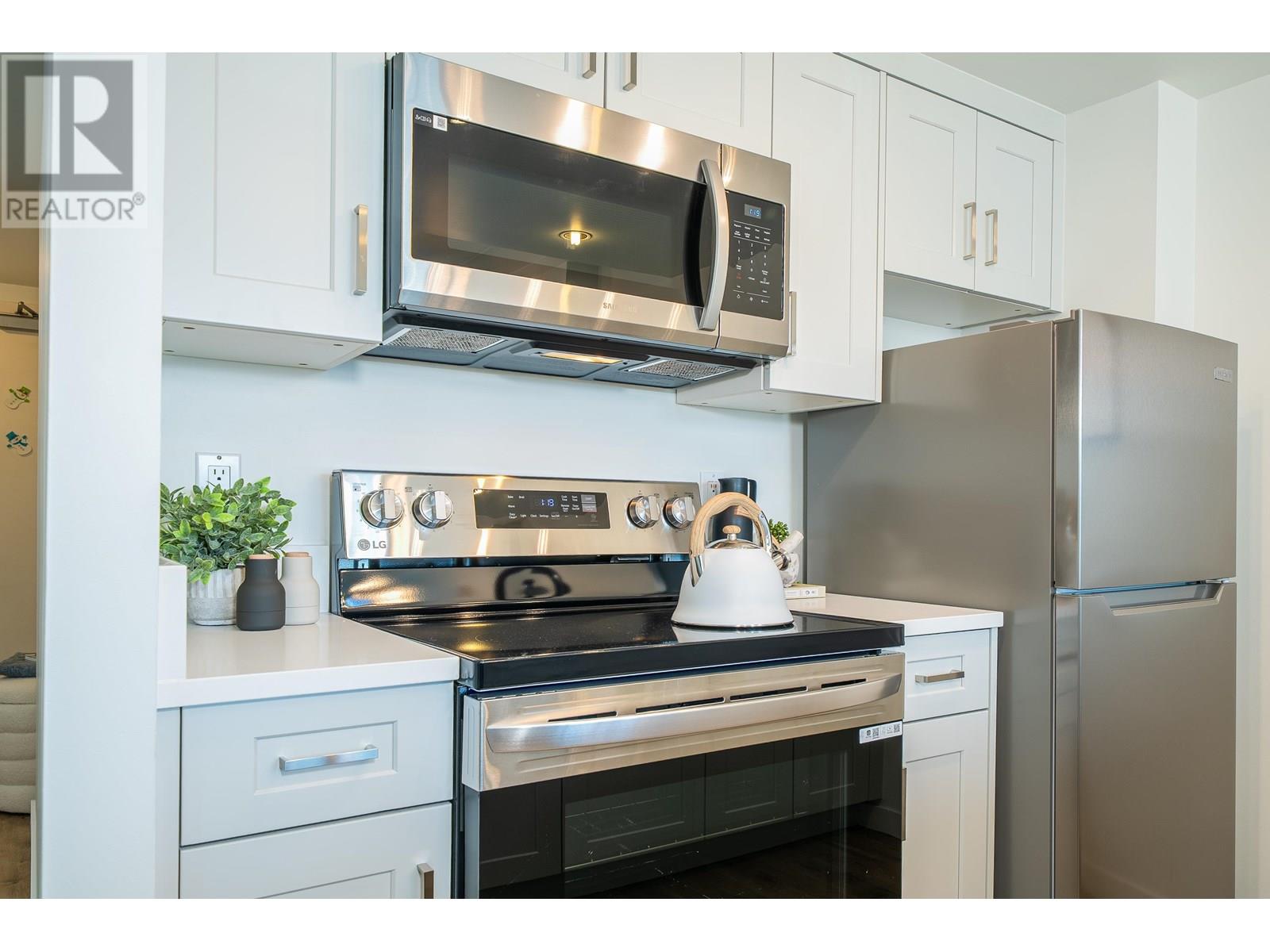 Photo 6 of 3103 1331 W Georgia Street, Vancouver BC