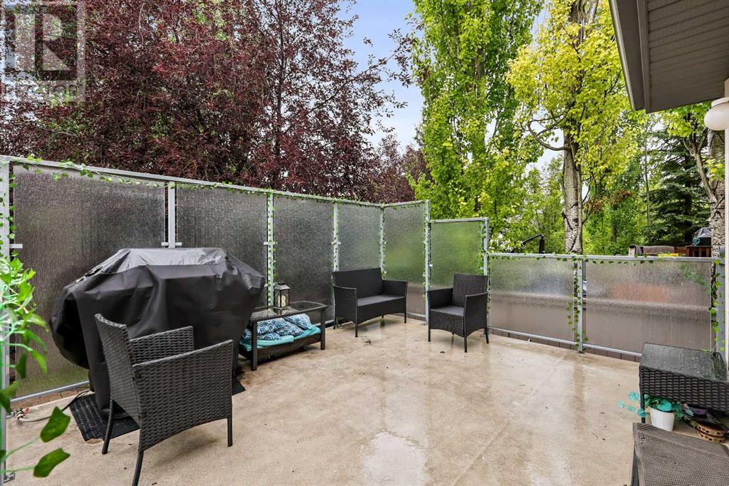 Single Family House for Sale in  Spring View SW Springbank Hill Calgary 