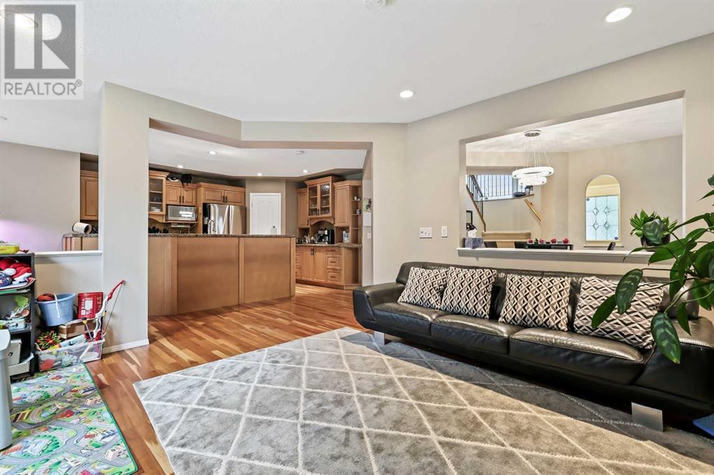 Single Family House for Sale in  Spring View SW Springbank Hill Calgary 