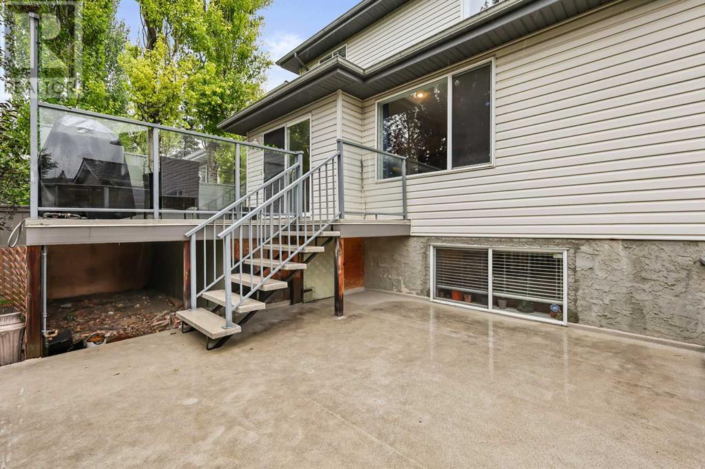 Single Family House for Sale in  Spring View SW Springbank Hill Calgary 