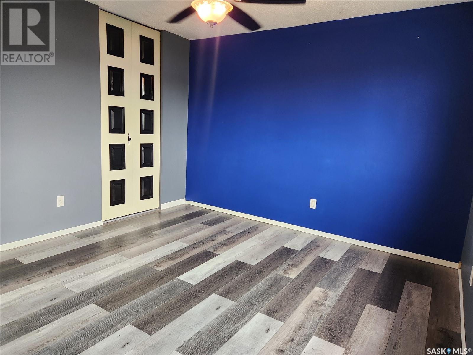 Photo 15 of 756 Golburn Crescent, Tisdale SK