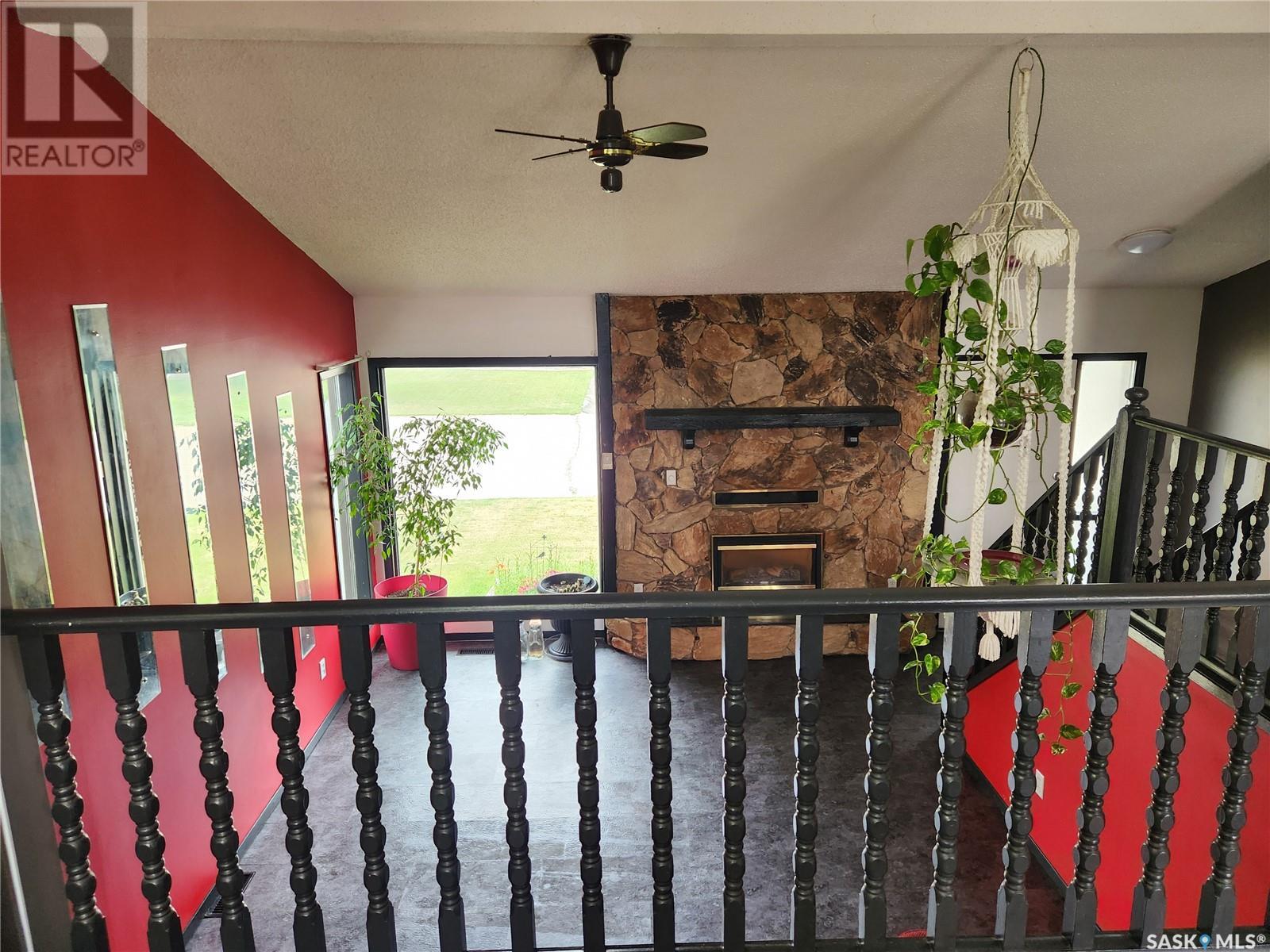 Photo 11 of 756 Golburn Crescent, Tisdale SK