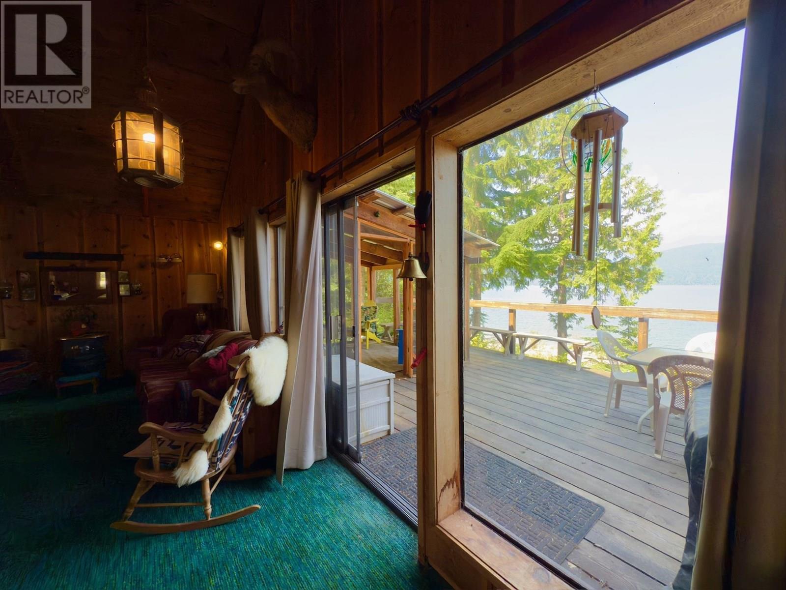 5650 HAGGENS POINT ROAD, Horsefly