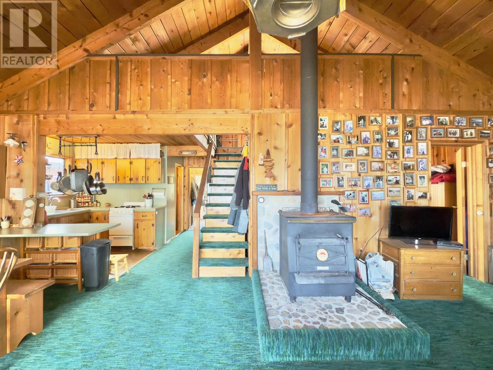 5650 HAGGENS POINT ROAD, Horsefly