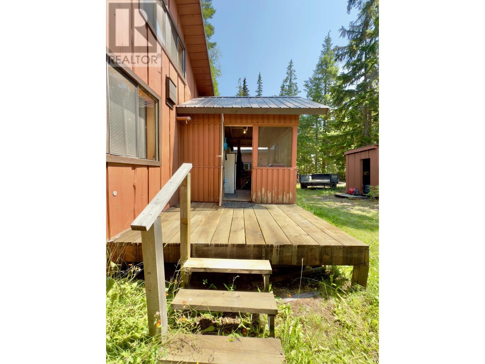 5650 HAGGENS POINT ROAD, Horsefly