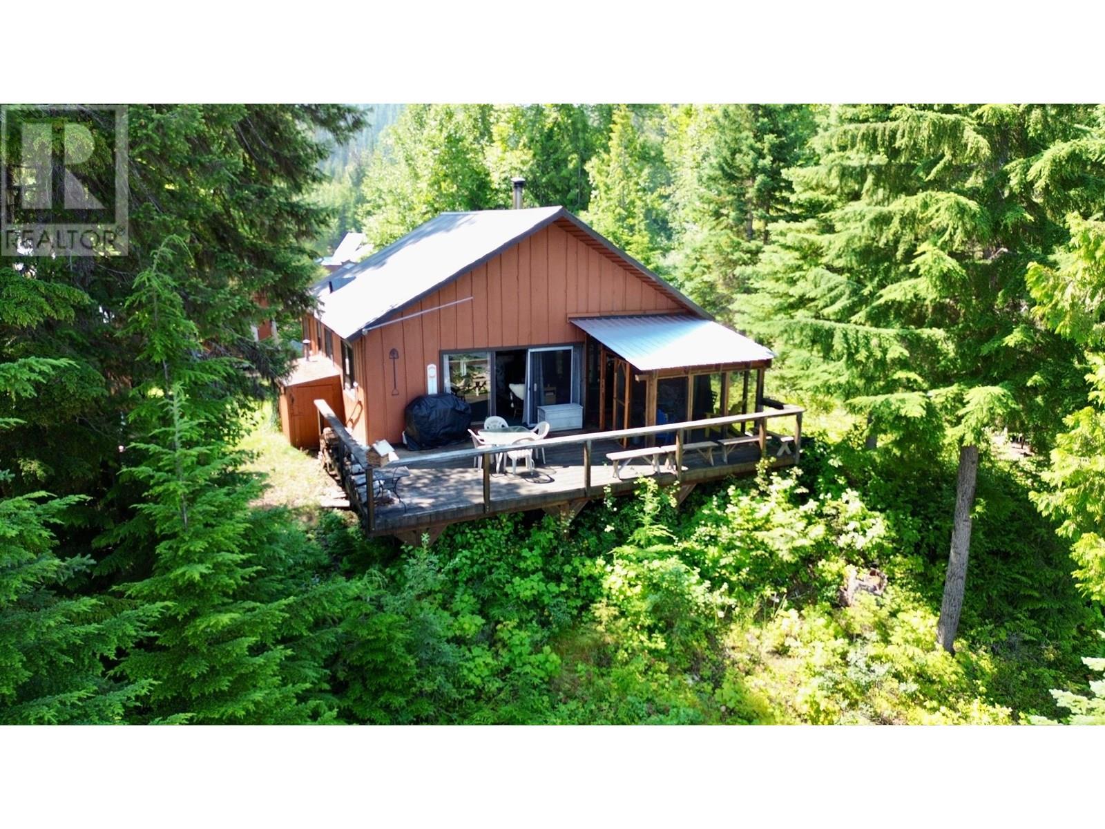 5650 HAGGENS POINT ROAD, Horsefly