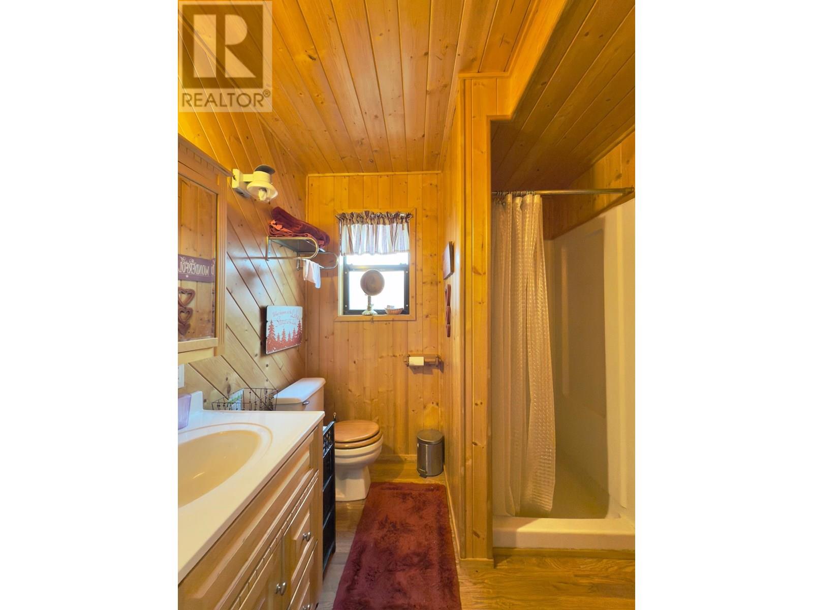 5650 HAGGENS POINT ROAD, Horsefly