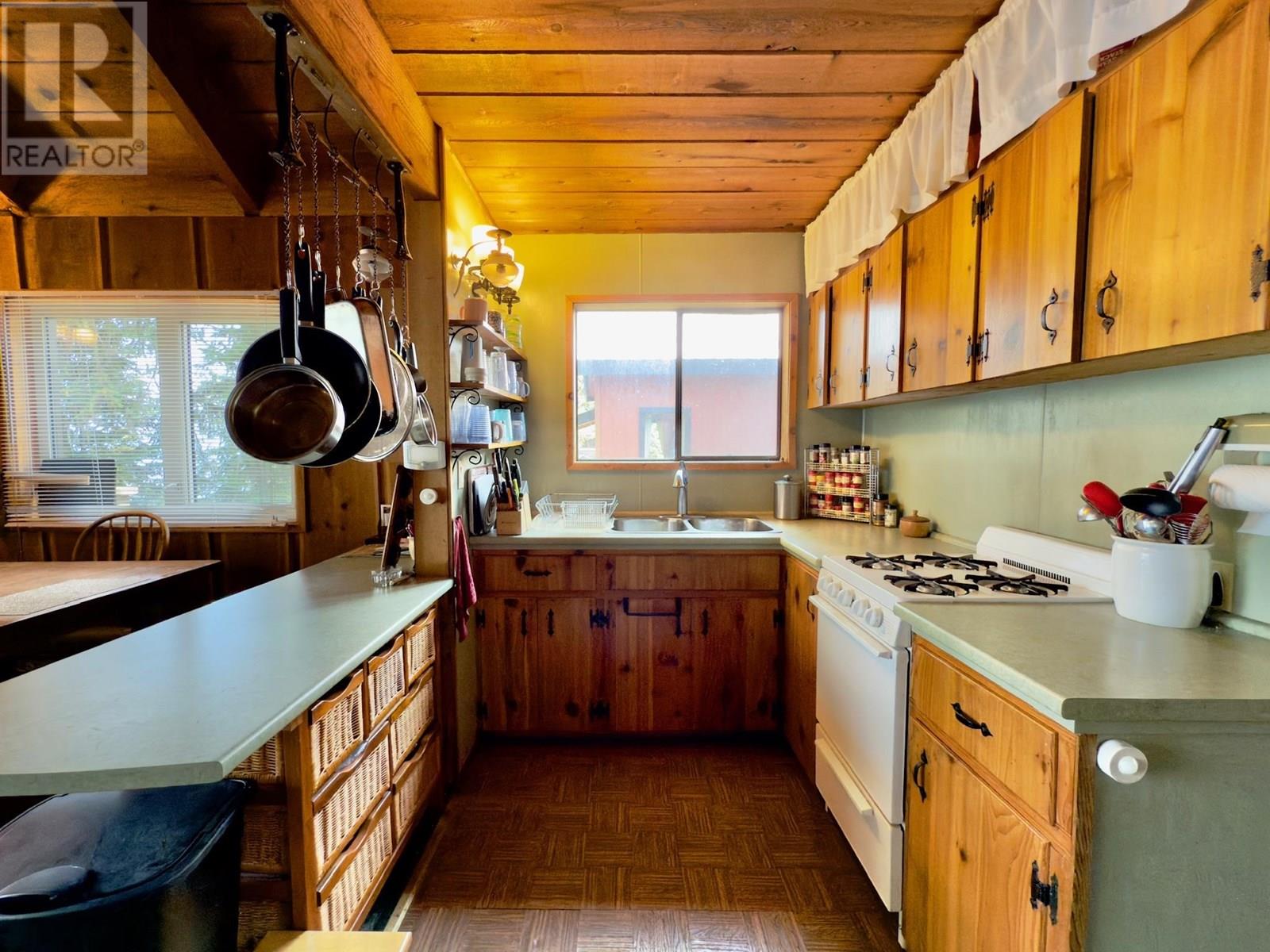 5650 HAGGENS POINT ROAD, Horsefly