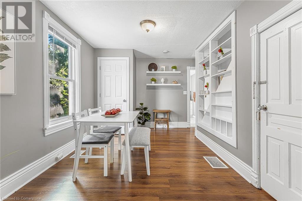 Photo 9 of 4220 4222 Hixon Street, Beamsville ON
