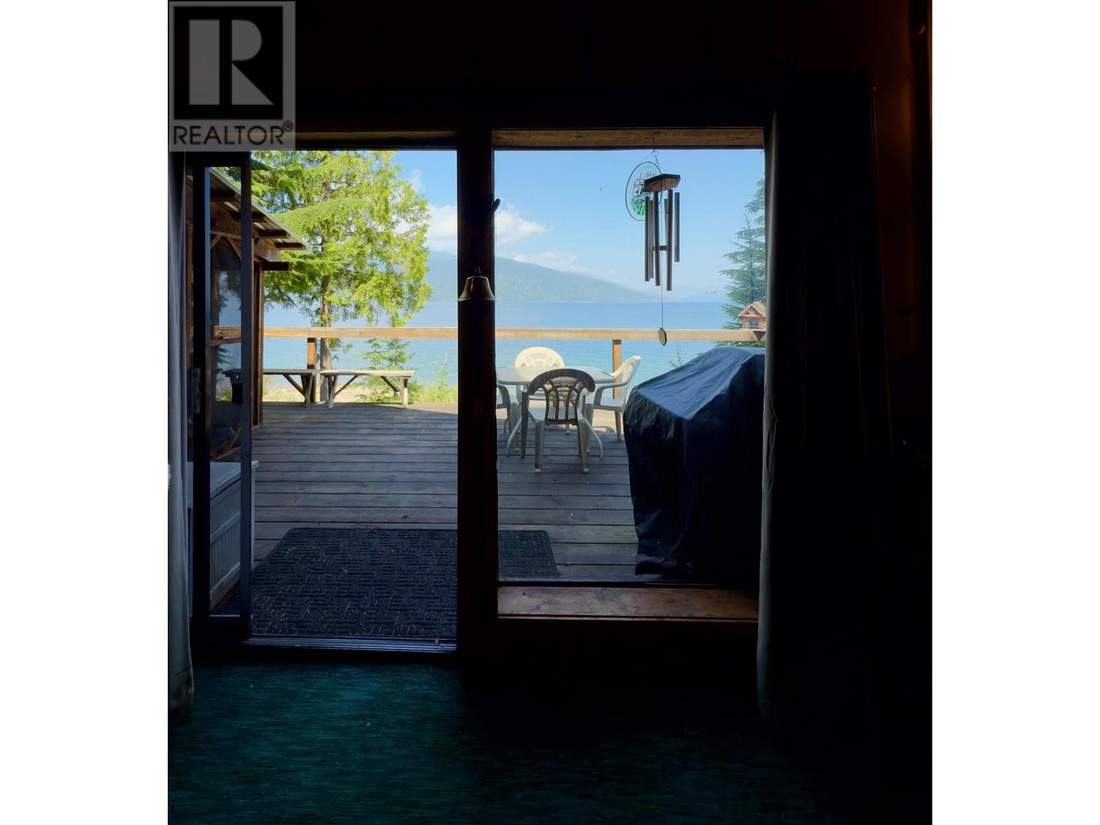 5650 HAGGENS POINT ROAD, Horsefly