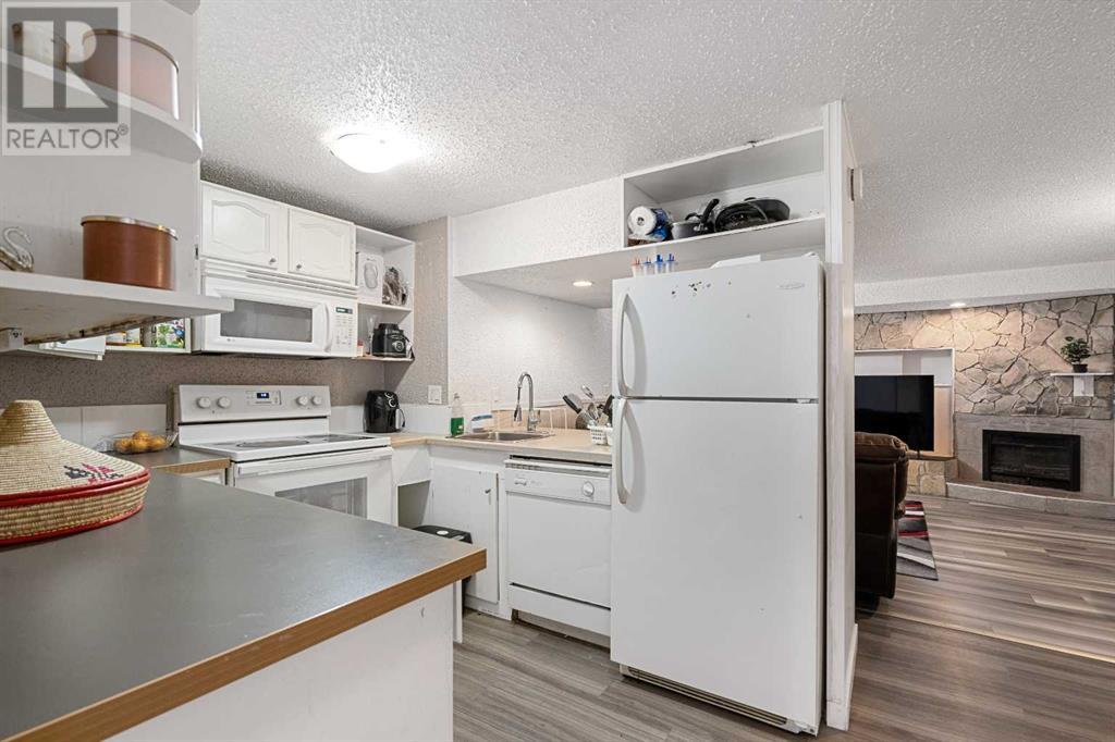 Single Family House Bungalow for Sale in  Templewood Road NE Temple Calgary 