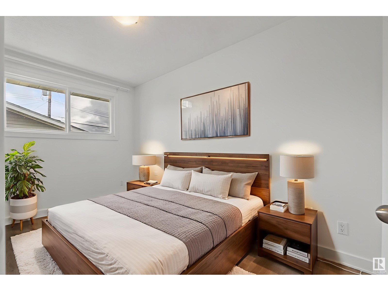 Photo 15 of 9015 135 A Av Nw, Edmonton AB