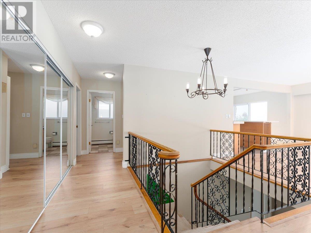 Photo 25 of 1228 Adderley Street, North Vancouver BC
