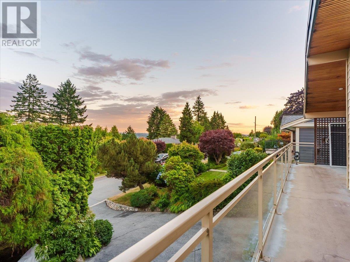 Photo 6 of 1228 Adderley Street, North Vancouver BC